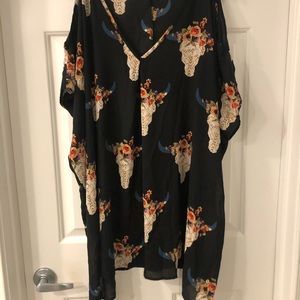 PEACH LOVE - Cold shoulder tunic